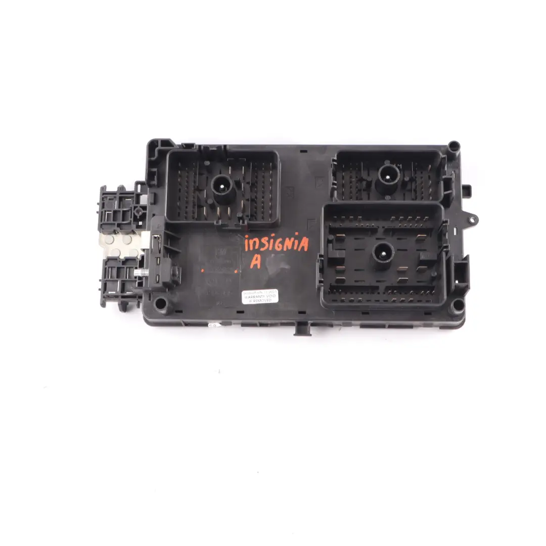 Fuse Box Front Body Control Module ECU BCM Unit to Vauxhall Insignia A with Part number 13275881 Vauxhall Insignia A Fuse Box Front Body Control Module ECU BCM Unit - SKU 13275881 - Part number 13275881
