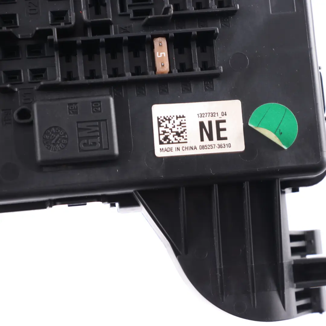 Fuse Box Relay Control Unit Module 544949969 to Vauxhall Insignia A with Part number 13277321-04 Vauxhall Insignia A Fuse Box Relay Control Unit Module 544949969 - SKU 13277321-04 - Part number 13277321-04