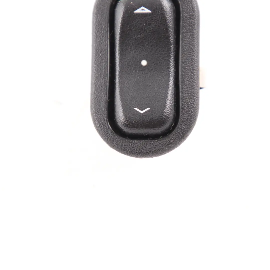 Tür Fensterschalter Beifahrerseite 8A6T-14529-AA für Ford Fiesta Mk7 mit Teilenummer 13363100 Ford Fiesta Mk7 Tür Fensterschalter Beifahrerseite 8A6T-14529-AA - SKU 13363100 - Teilenummer 13363100