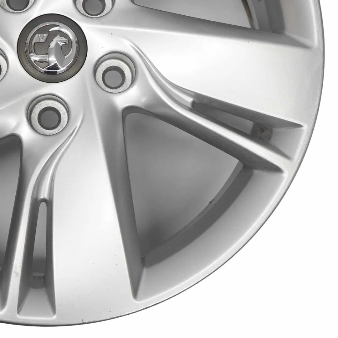 Opel Zafira Astra Silver Jante Alliage 17" 7J ET:44 - SKU 13367272-1 - Numéro de pièce 13367272