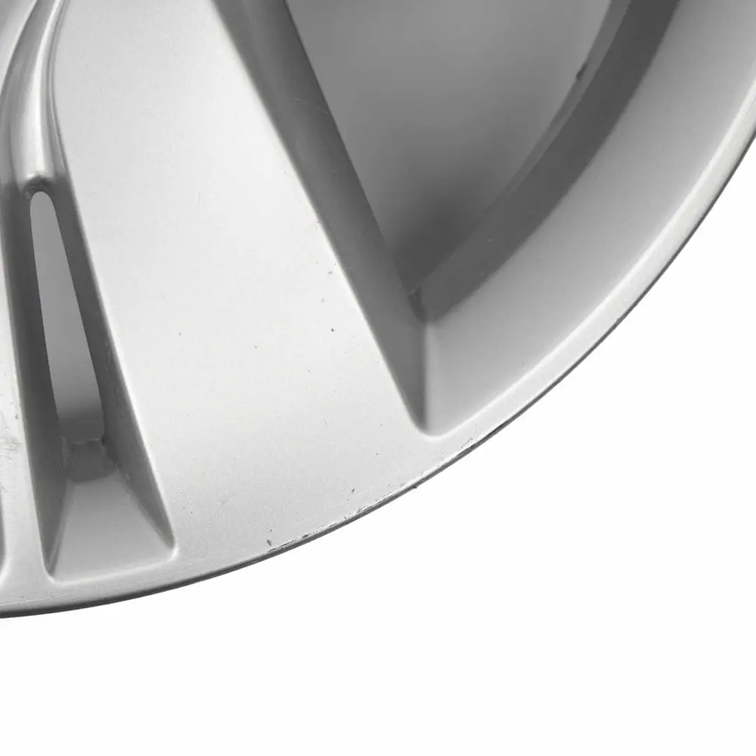 Llanta de aleación plateada 17" 7J ET:44 para Opel Zafira Astra con número de pieza 13367272 Opel Zafira Astra Llanta de aleación plateada 17" 7J ET:44 - SKU 13367272-1 - Número de pieza 13367272