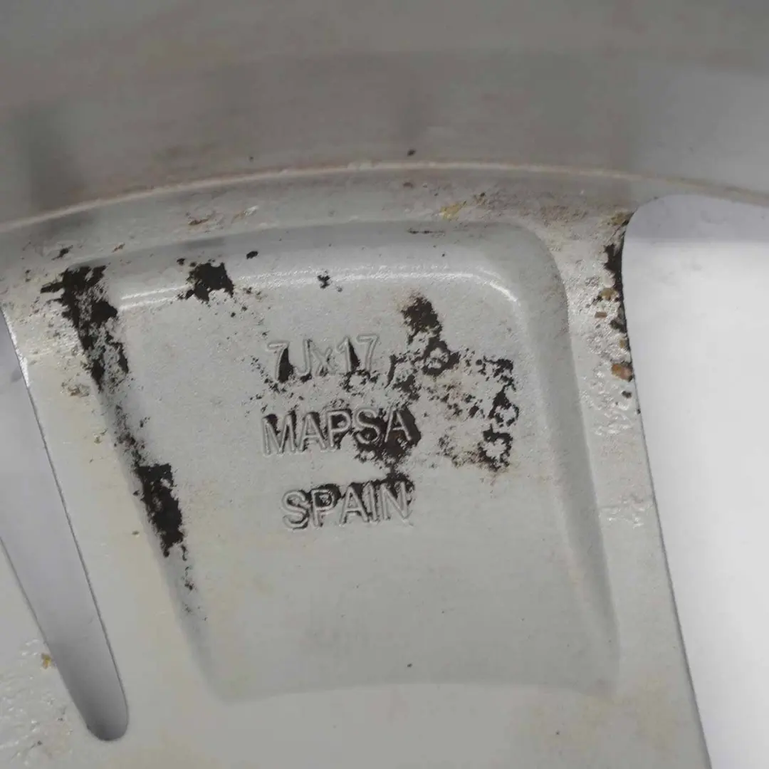 Alloy Wheel Rim 17" 7J ET:44 to Vauxhall Opel Zafira Astra Silver with Part number 13367272 Vauxhall Opel Zafira Astra Silver Alloy Wheel Rim 17" 7J ET:44 - SKU 13367272-2 - Part number 13367272