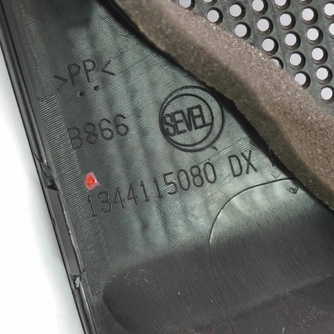 Sprecher Abdeckung Fiat Ducato Peugeot Boxer Trim vorne rechts für mit Teilenummer 1344115080 Sprecher Abdeckung Fiat Ducato Peugeot Boxer Trim vorne rechts - SKU 1344115080 - Teilenummer 1344115080