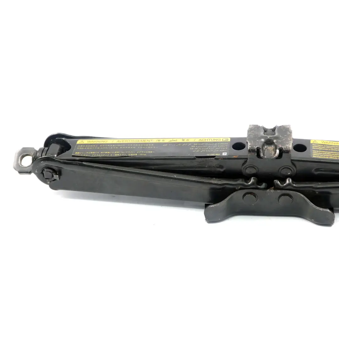 Lifting Jack Opel Vauxhall Astra Vectra Emergency Wheel Tool to Car with Part number 13500018 Car Lifting Jack Opel Vauxhall Astra Vectra Emergency Wheel Tool - SKU 13500018 - Part number 13500018