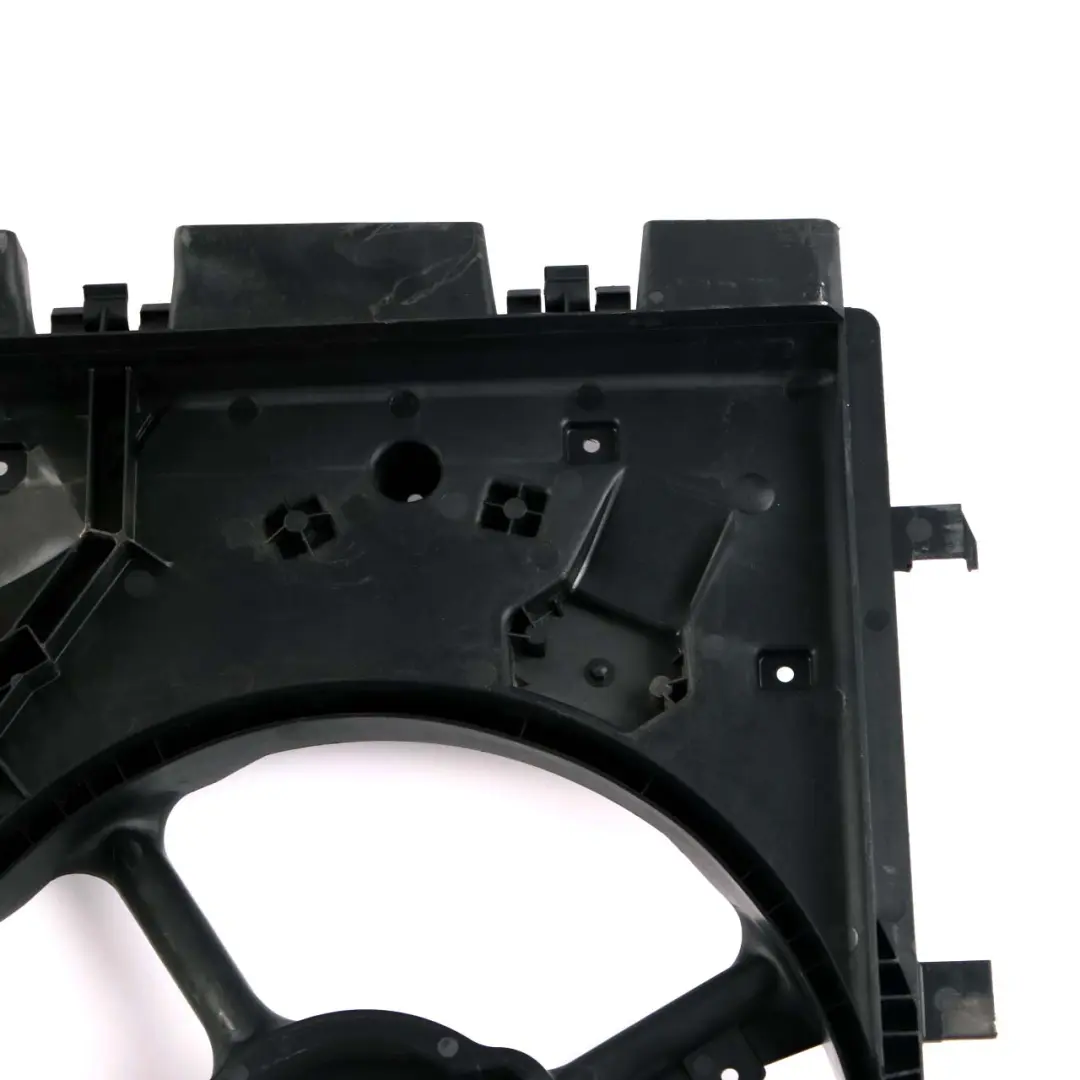 Citroen Relay Radiator Pusher Fan Cooling Shroud Cover 2.2 HDi Diesel to with Part number 1358017080 Citroen Relay Radiator Pusher Fan Cooling Shroud Cover 2.2 HDi Diesel - SKU 1358017080 - Part number 1358017080