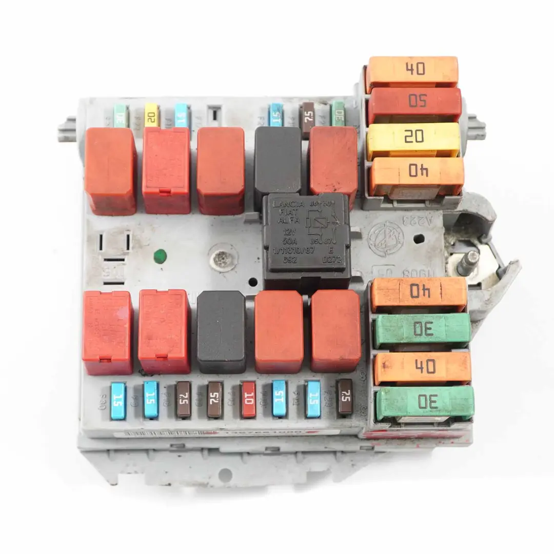 Citroen Relay Peugeot Boxer Fiat Ducato Fuse Box Control Unit to with Part number 1367661080 Citroen Relay Peugeot Boxer Fiat Ducato Fuse Box Control Unit - SKU 1367661080 - Part number 1367661080