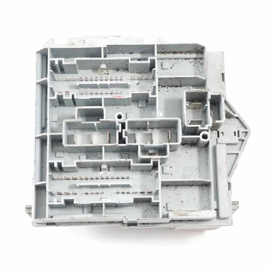 Citroen Relay Peugeot Boxer Fiat Ducato Fuse Box Control Unit to with Part number 1367661080 Citroen Relay Peugeot Boxer Fiat Ducato Fuse Box Control Unit - SKU 1367661080 - Part number 1367661080