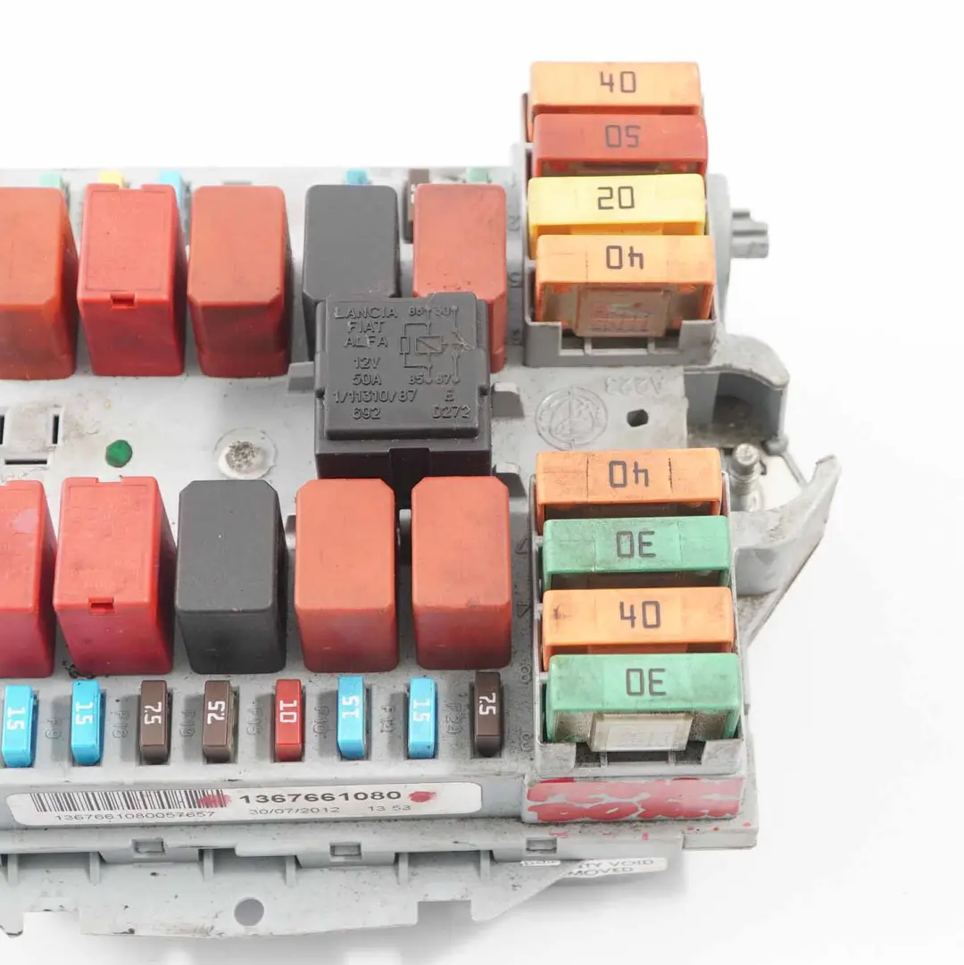  Citroen Jumper Peugeot Boxer Fiat Ducato Caja fusibles Unidad control - SKU 1367661080 - Número de pieza 1367661080