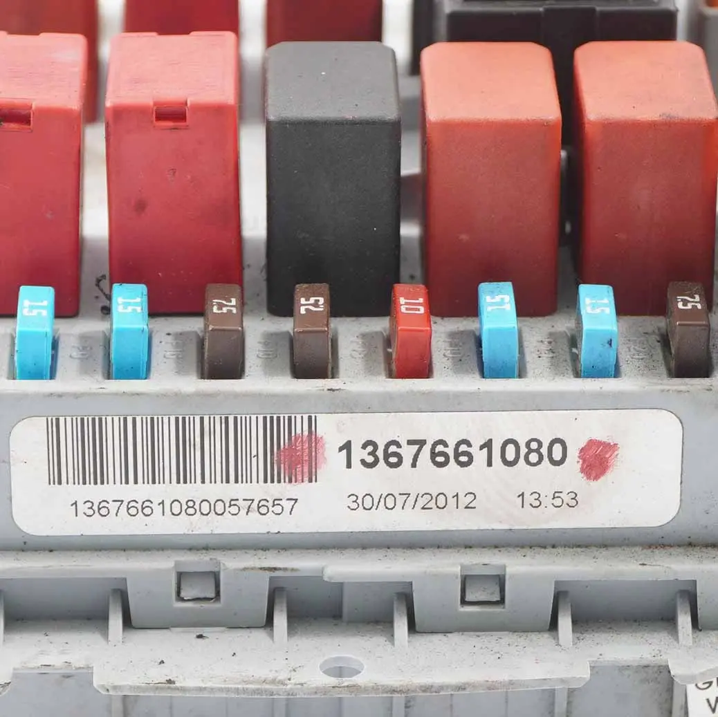  Citroen Jumper Peugeot Boxer Fiat Ducato Caja fusibles Unidad control - SKU 1367661080 - Número de pieza 1367661080