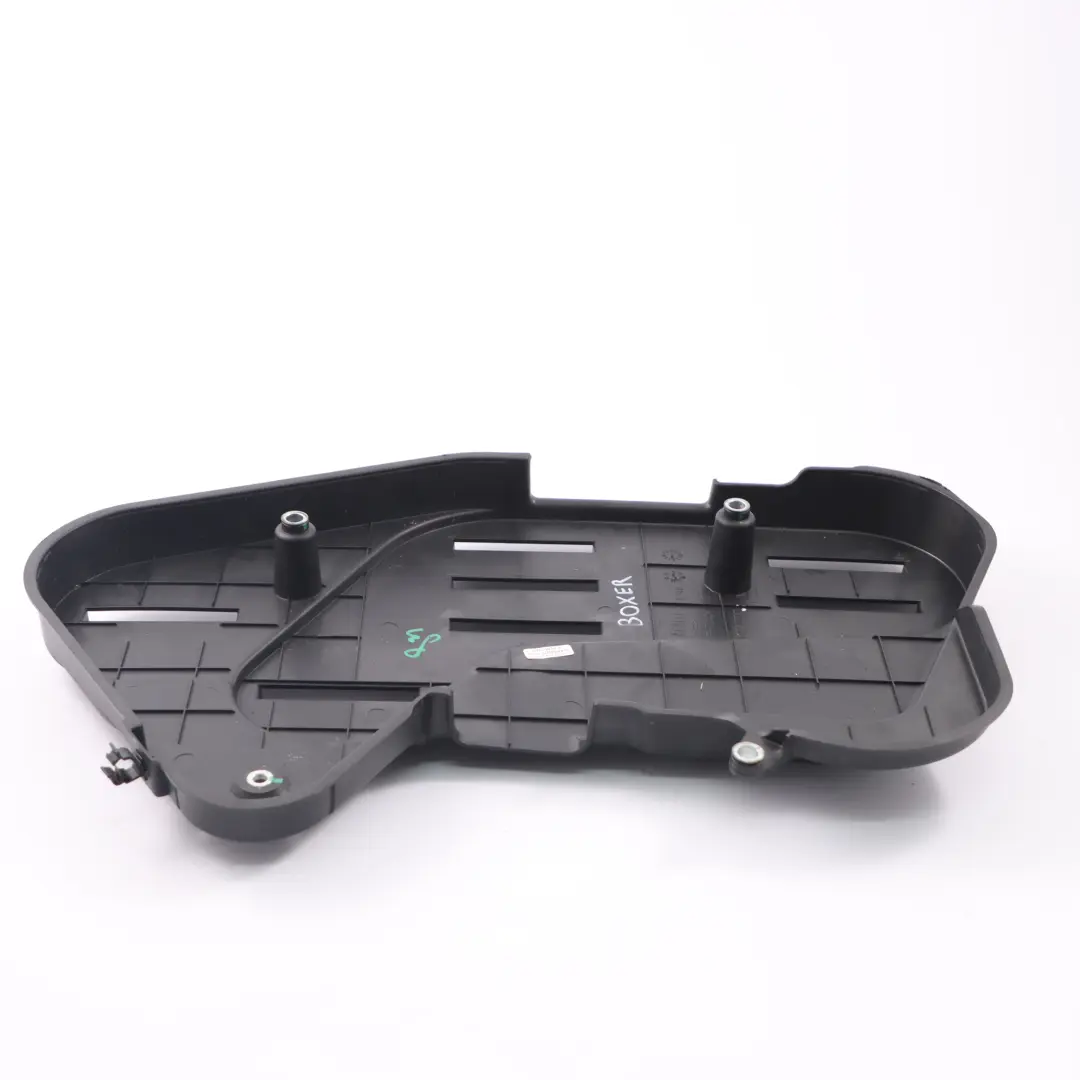 Coperchio della cinghia di distribuzione Diesel per Peugeot Boxer HDI con numero di parte 1371020080 Peugeot Boxer HDI Coperchio della cinghia di distribuzione Diesel - SKU 1371020080 - Numero di parte 1371020080