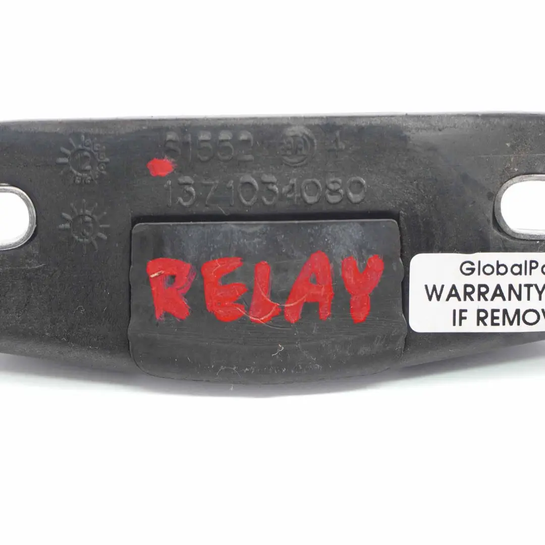 Supporto guida porta scorrevole per Fiat Ducato Peugeot Boxer con numero di parte 1371034080 Fiat Ducato Peugeot Boxer Supporto guida porta scorrevole - SKU 1371034080 - Numero di parte 1371034080