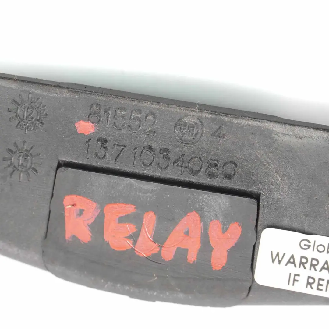 Support porte coulissante Support guidage pour Fiat Ducato Peugeot Boxer à propos du numéro de pièce 1371034080 Fiat Ducato Peugeot Boxer Support porte coulissante Support guidage - SKU 1371034080 - Numéro de pièce 1371034080