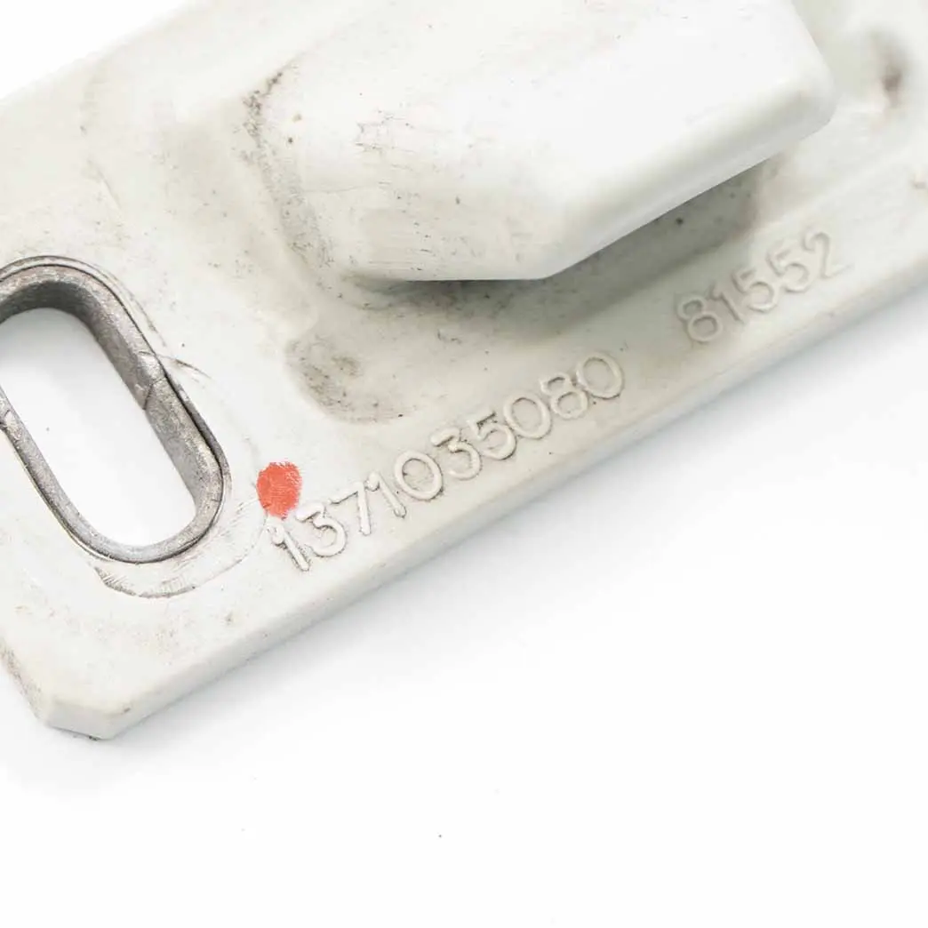 Support porte coulissante Support guidage pour Fiat Ducato Peugeot Boxer à propos du numéro de pièce 1371035080 Fiat Ducato Peugeot Boxer Support porte coulissante Support guidage - SKU 1371035080 - Numéro de pièce 1371035080