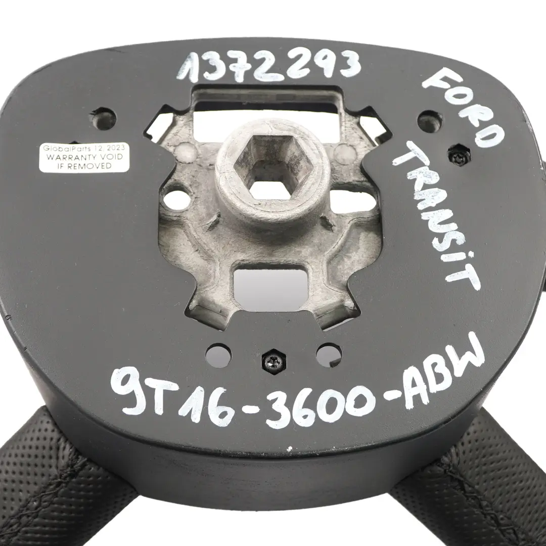NUOVO Volante in Pelle Nera 9T163600ABW 9T16-3600-ABW per Ford Transit Connect con numero di parte 1372293 Ford Transit Connect NUOVO Volante in Pelle Nera 9T163600ABW 9T16-3600-ABW - SKU 1372293-1 - Numero di parte 1372293