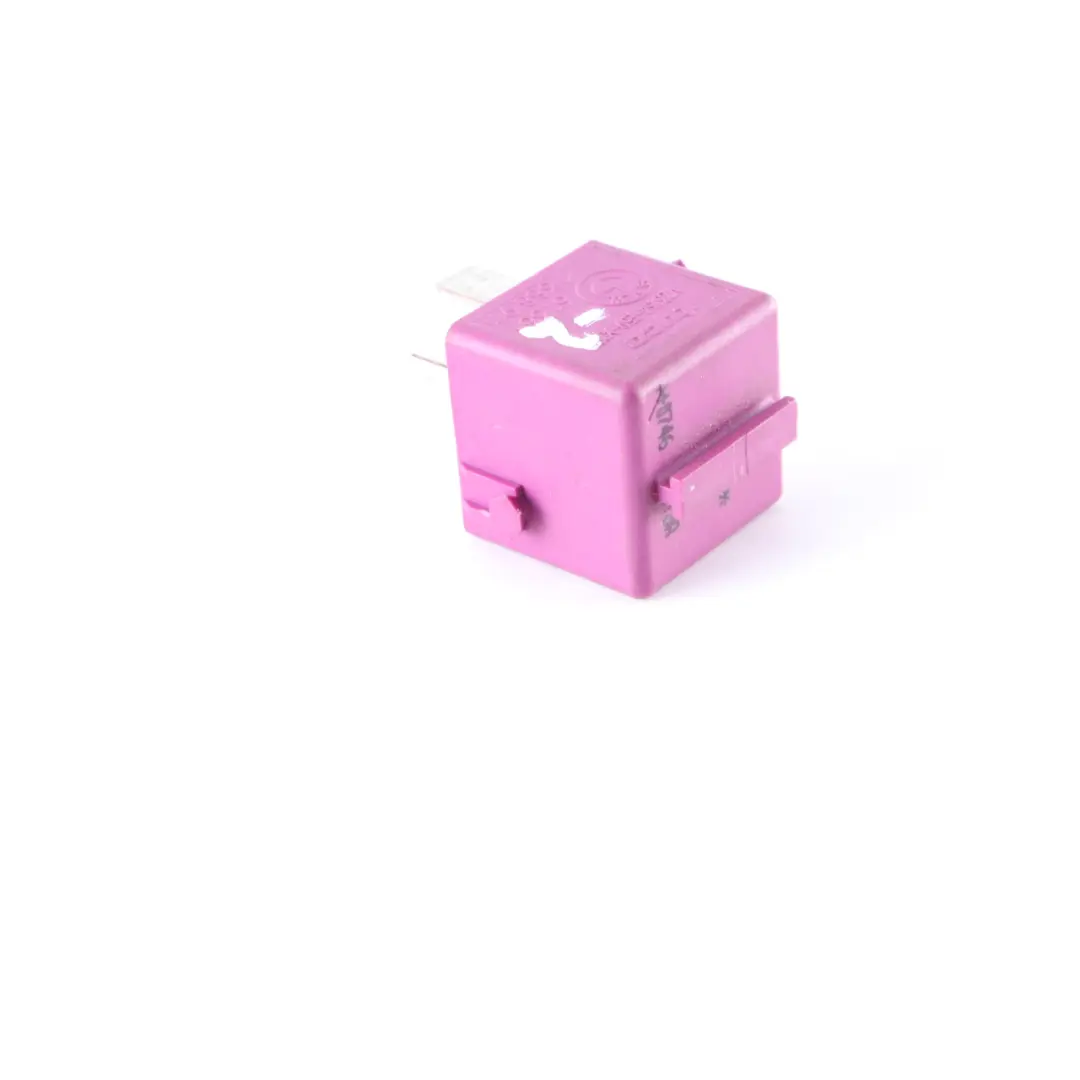 4x Change-Over Contact Relay Violet Set to BMW E36 E38 E85 Mini R52 R57 with Part number 1388911 BMW E36 E38 E85 Mini R52 R57 4x Change-Over Contact Relay Violet Set - SKU 1388911-2 - Part number 1388911