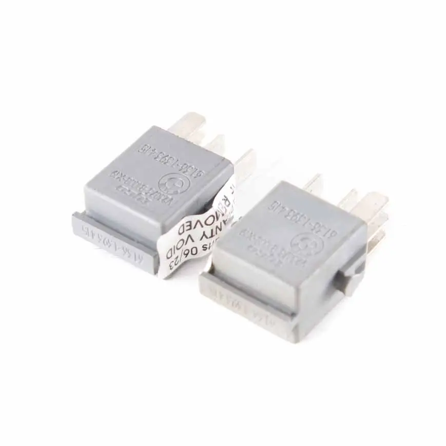 Cambio contatto relè grigio 5 pin Set per BMW E90 E91 F10 Mini R50 R52 con numero di parte 1393415 BMW E90 E91 F10 Mini R50 R52 Cambio contatto relè grigio 5 pin Set - SKU 1393415-1 - Numero di parte 1393415