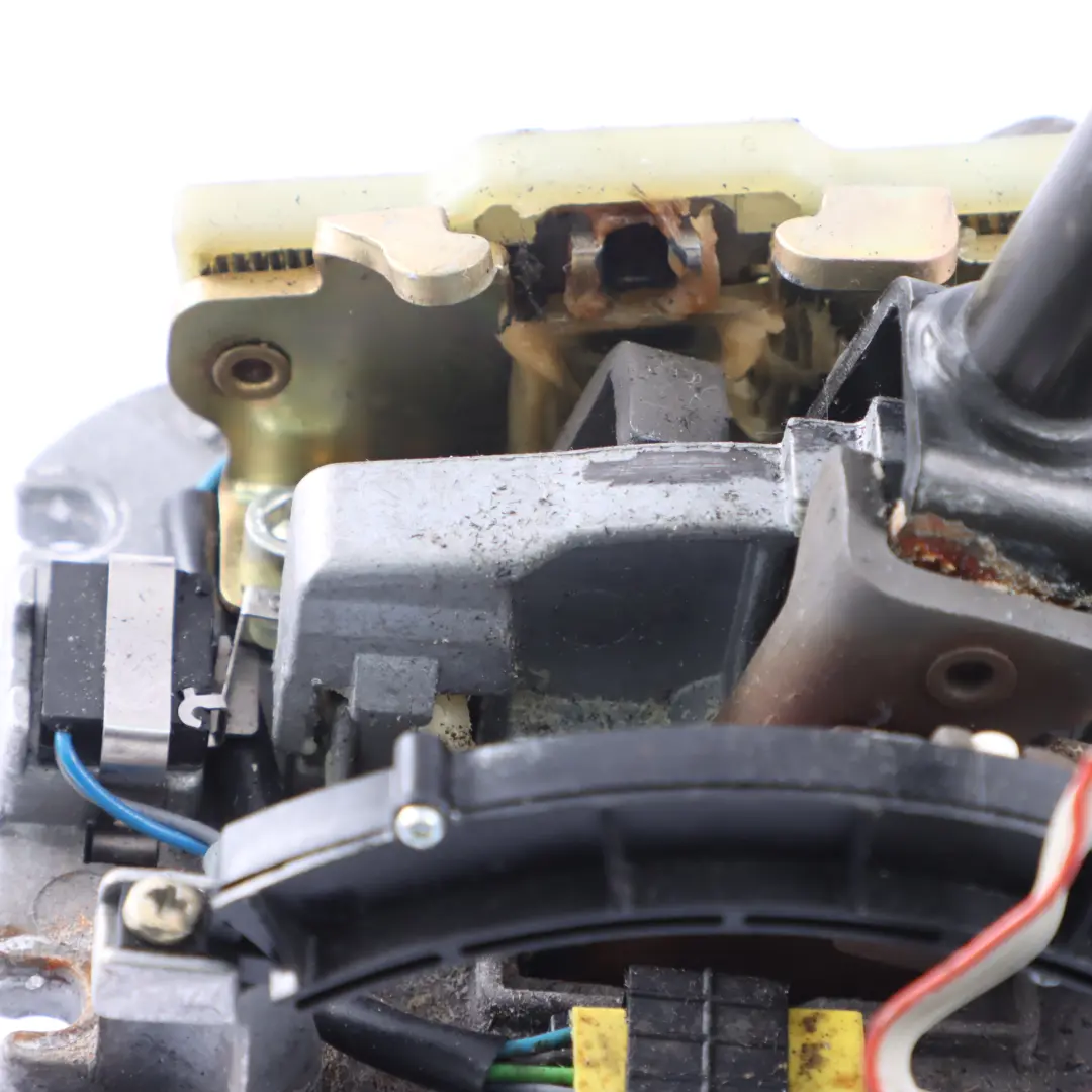 Mécanisme de sélection du levier vitesse de la transmission automatique pour BMW E39 à propos du numéro de pièce 1422277 BMW E39 Mécanisme de sélection du levier vitesse de la transmission automatique - SKU 1422277 - Numéro de pièce 1422277