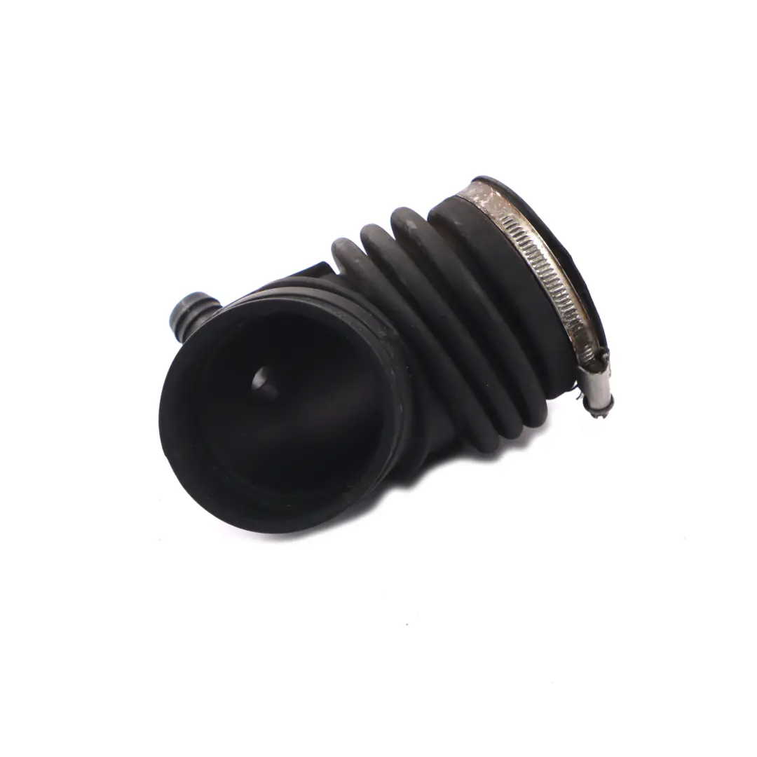 M43 Stivale di gomma Tubo aspirazione del flusso massa Sensore per BMW E46 con numero di parte 1437355 BMW E46 M43 Stivale di gomma Tubo aspirazione del flusso massa Sensore - SKU 1437355 - Numero di parte 1437355