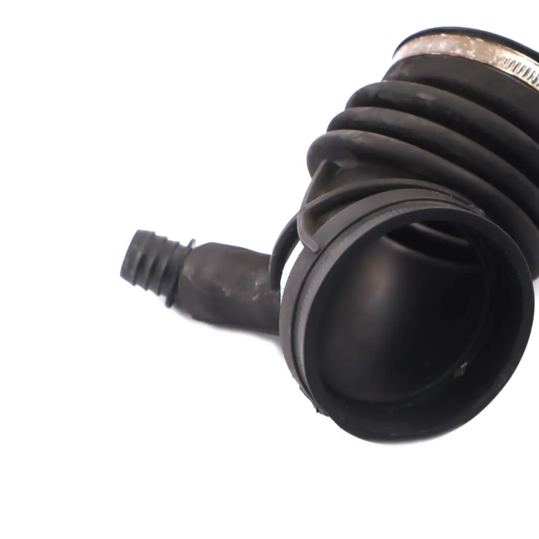 M43 Bota de goma admisión aire flujo másico Sensore Manguera para BMW E46 con número de pieza 1437355 BMW E46 M43 Bota de goma admisión aire flujo másico Sensore Manguera - SKU 1437355 - Número de pieza 1437355