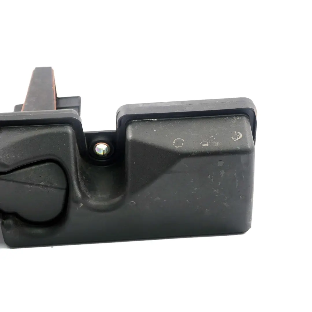 M52 Zawór DISA kolektora do BMW E38 E39 E46 o numerze 1440049 BMW E38 E39 E46 M52 Zawór DISA kolektora - SKU 1440049 - Numer Części 1440049