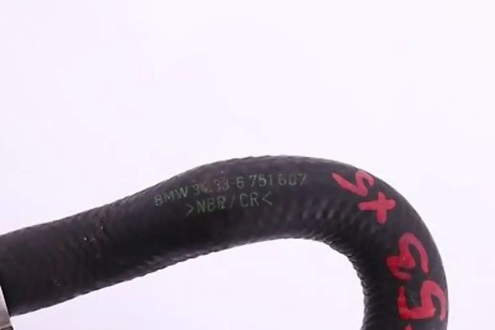 Vacuum Valve Sucking Jet Pump to BMW 5 7 X5 Series E38 E39 E53 with Part number 1440135 BMW 5 7 X5 Series E38 E39 E53 Vacuum Valve Sucking Jet Pump - SKU 1440135 - Part number 1440135