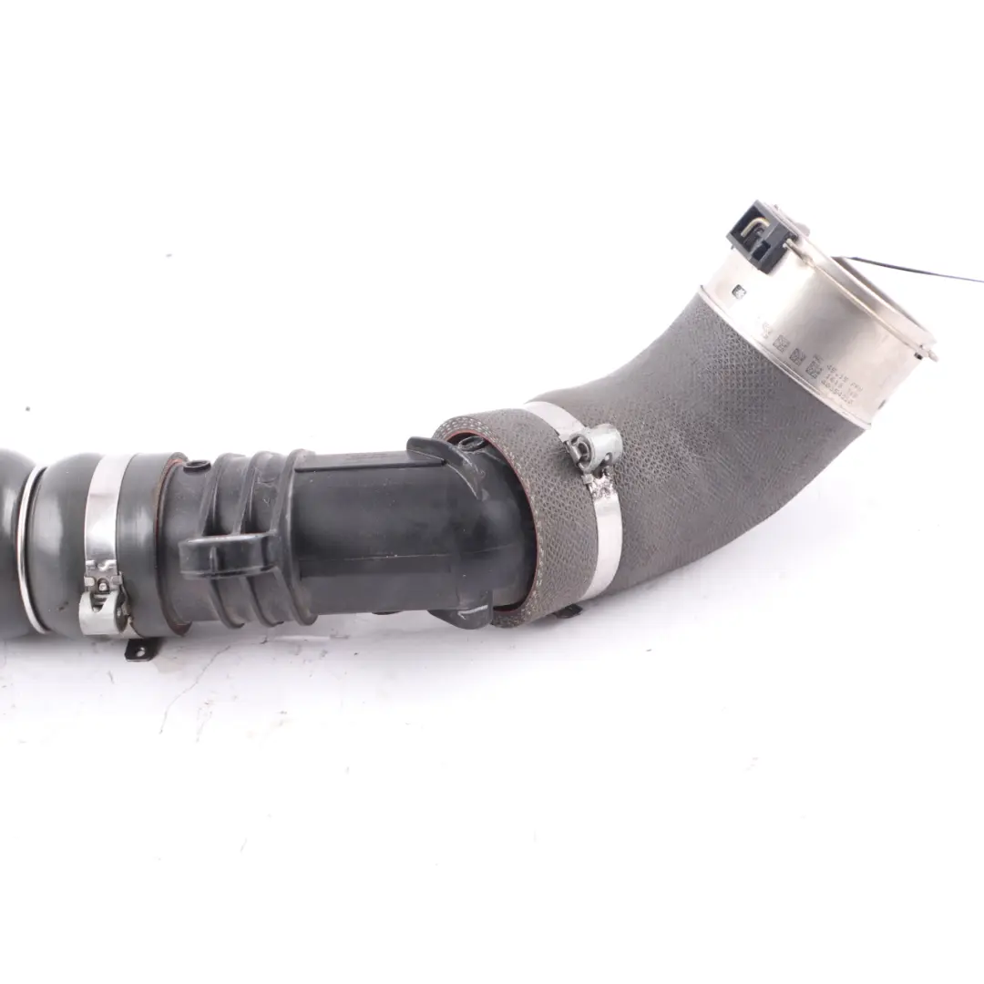 Przewód Rura Powietrza Intercoolera do Mercedes W177 1.5 Diesel o numerze 144607512R Mercedes W177 1.5 Diesel Przewód Rura Powietrza Intercoolera - SKU 144607512R - Numer Części 144607512R