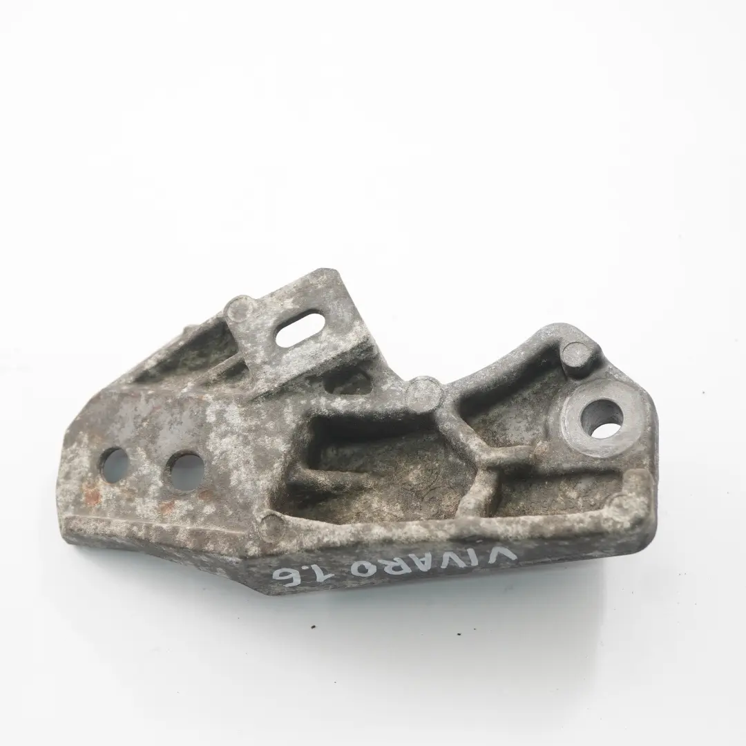 Supporto pompa acqua ausiliaria per Renault Trafic 3 Opel Vivaro B 1.6 con numero di parte 144C07329R Renault Trafic 3 Opel Vivaro B 1.6 Supporto pompa acqua ausiliaria - SKU 144C07329R - Numero di parte 144C07329R