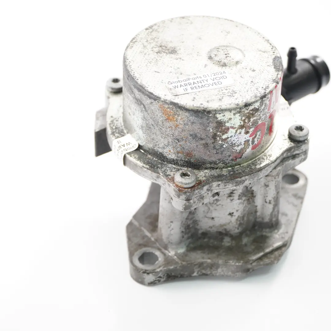 Vacuum Pump to Nissan Qashqai Juke 1.5 dCi Mercedes Renault Diesel with Part number A6072300065 Nissan Qashqai Juke 1.5 dCi Mercedes Renault Diesel Vacuum Pump - SKU 1465000Q2C - Part number A6072300065