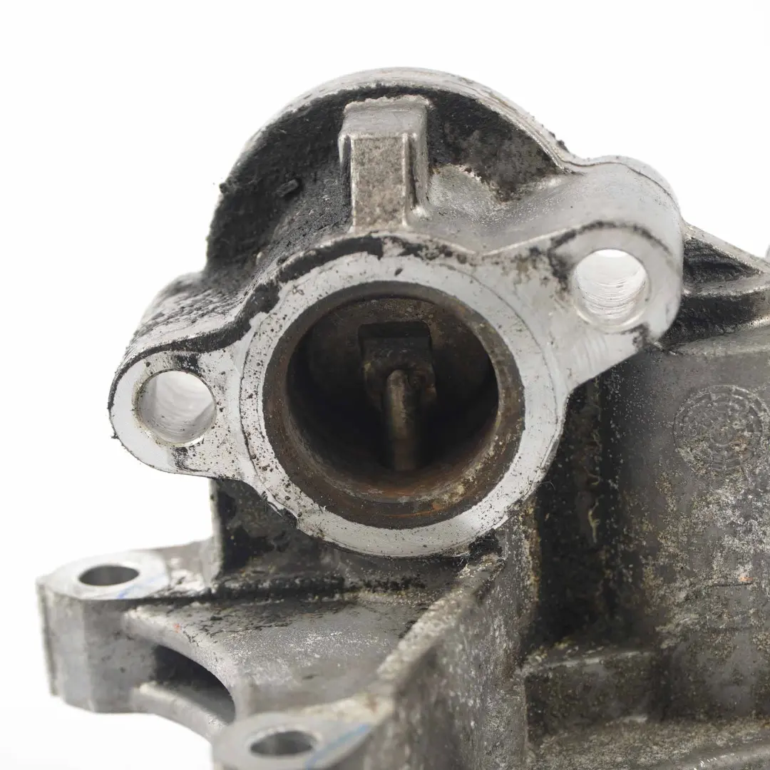 Valve Exhaust Denso HU150100-0360 to Renault Trafic III 1.6 Dci EGR with Part number 147100789R Renault Trafic III 1.6 Dci EGR Valve Exhaust Denso HU150100-0360 - SKU 147100789R - Part number 147100789R