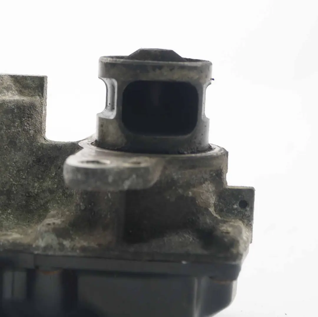 Échappement des soupapes 147100789R Valeo Renault Trafic III 1.6 DCI EGR - SKU 147109816R - Numéro de pièce 147109816R