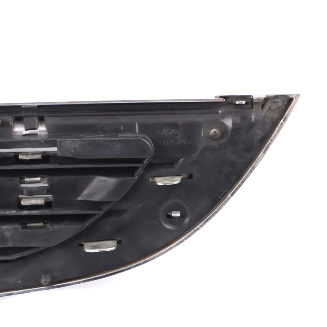 Parrilla Parachoques delantera Cromada para Mini Cooper One R50 con número de pieza 1490375 Mini Cooper One R50 Parrilla Parachoques delantera Cromada - SKU 1490374 - Número de pieza 1490375