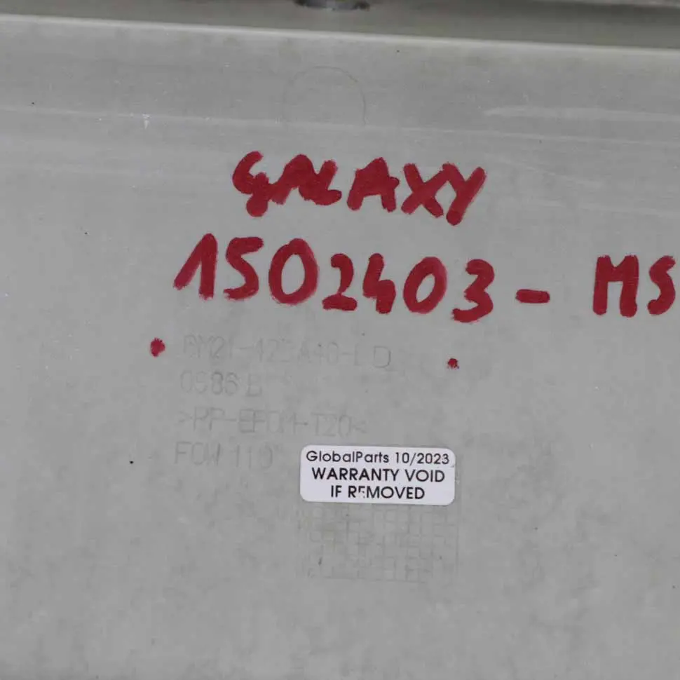 Ford Galaxy Mk3 Tapa del maletero Portón trasero Embellecedor inferior Plata - SKU 1502403-MSI - Número de pieza 1502403