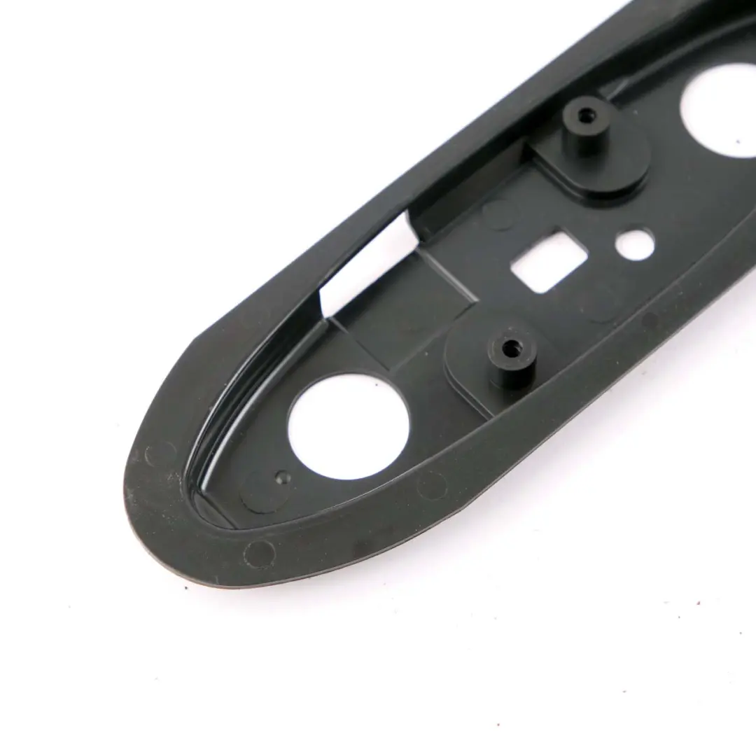 Montaggio Luce Lettura Interna Tetto per Mini Cooper One R50 R53 con numero di parte 1503585 Mini Cooper One R50 R53 Montaggio Luce Lettura Interna Tetto - SKU 1503585 - Numero di parte 1503585