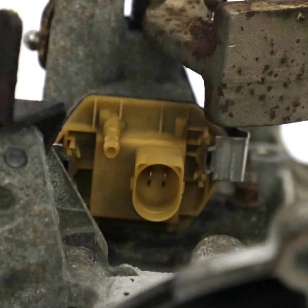 Cambio Manuale 5 Velocità VXT75 6C1R-7002-AB FWD GARANZIA per Ford Transit MK7 con numero di parte 1509472 Ford Transit MK7 Cambio Manuale 5 Velocità VXT75 6C1R-7002-AB FWD GARANZIA - SKU 1509472 - Numero di parte 1509472