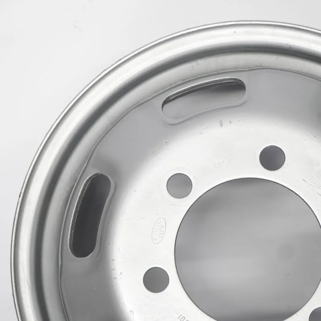 Iveco Daily Jante Acier 16 pouces 16H1x5J 107/105 P 115 15486 - SKU 15412 - Numéro de pièce 15412