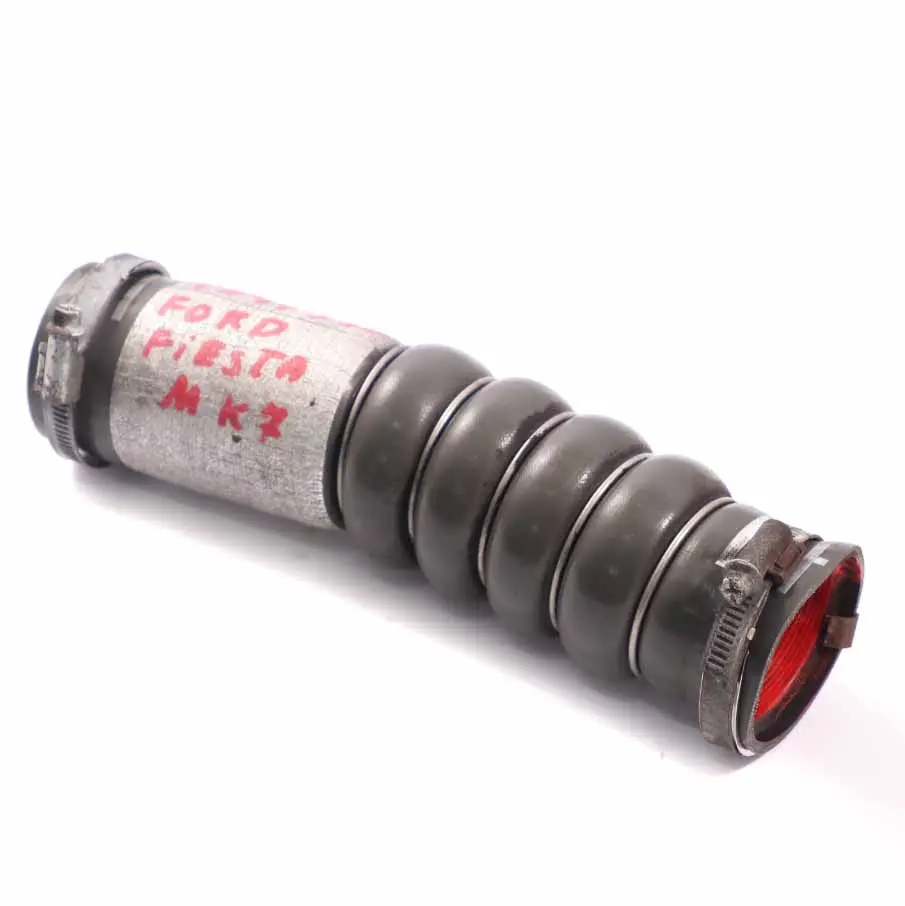 Tubo admisión de aire del intercooler para Ford Fiesta MK7 1.6 TDCI Turbo con número de pieza 1547330 Ford Fiesta MK7 1.6 TDCI Turbo Tubo admisión de aire del intercooler - SKU 1547330 - Número de pieza 1547330