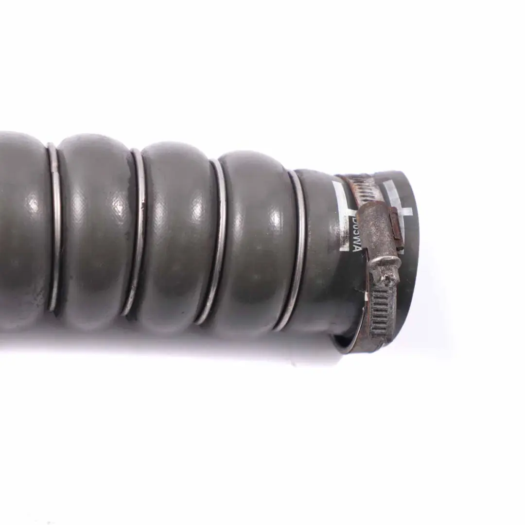 Tubo admisión de aire del intercooler para Ford Fiesta MK7 1.6 TDCI Turbo con número de pieza 1547330 Ford Fiesta MK7 1.6 TDCI Turbo Tubo admisión de aire del intercooler - SKU 1547330 - Número de pieza 1547330