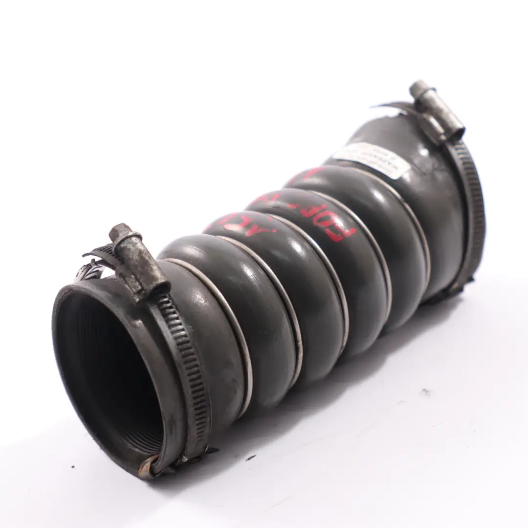 Ladeluft kühler Ansaugschlauch Rohr 8V516N650BC für Ford Fiesta MK7 1.6 TDCI Turbo mit Teilenummer 1547331 Ford Fiesta MK7 1.6 TDCI Turbo Ladeluft kühler Ansaugschlauch Rohr 8V516N650BC - SKU 1547331 - Teilenummer 1547331
