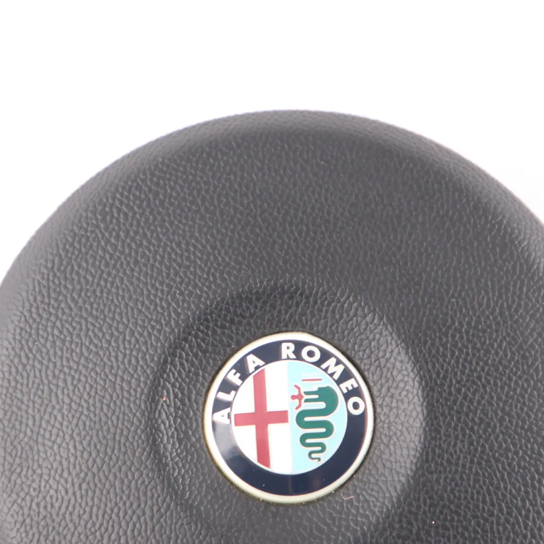 Steering Wheel Airbag Driver's Side Air Bag to Alfa Romeo 159 Brera with Part number 156061211 Alfa Romeo 159 Brera Steering Wheel Airbag Driver's Side Air Bag - SKU 156061211 - Part number 156061211