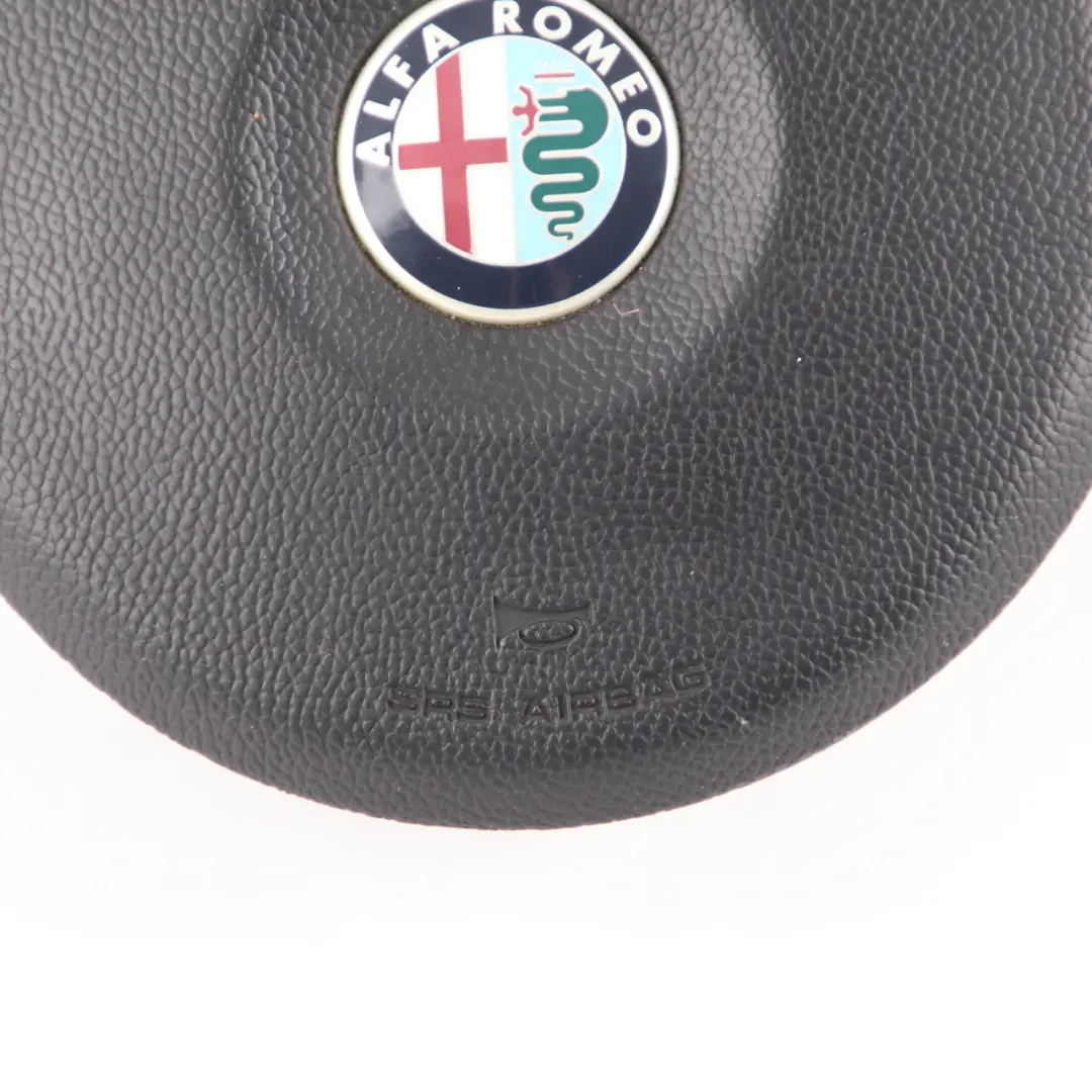 Steering Wheel Airbag Driver's Side Air Bag to Alfa Romeo 159 Brera with Part number 156061211 Alfa Romeo 159 Brera Steering Wheel Airbag Driver's Side Air Bag - SKU 156061211 - Part number 156061211
