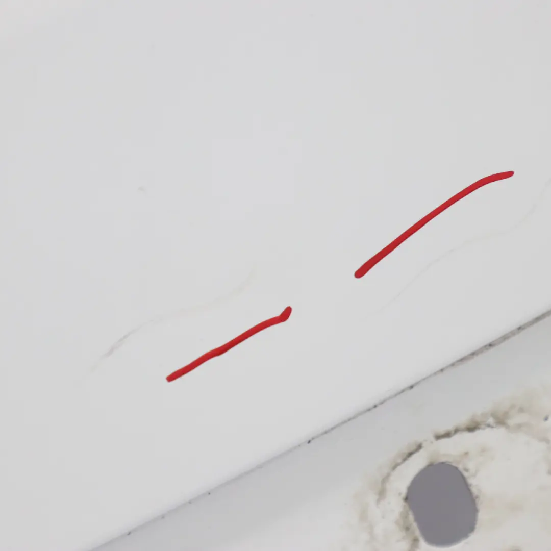 Ford Transit Panel Lateral Delantero Derecho Guardabarros Frozen White - Z2 - SKU 1560697-FW - Número de pieza 1560697