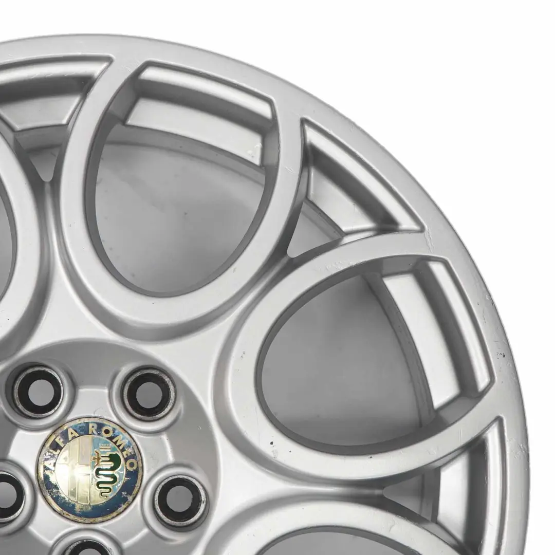 Jante Alliage Argent 18" 8J ET:41 pour Alfa Romeo 159 Brera à propos du numéro de pièce 156071309 Alfa Romeo 159 Brera Jante Alliage Argent 18" 8J ET:41 - SKU 156071309-2 - Numéro de pièce 156071309