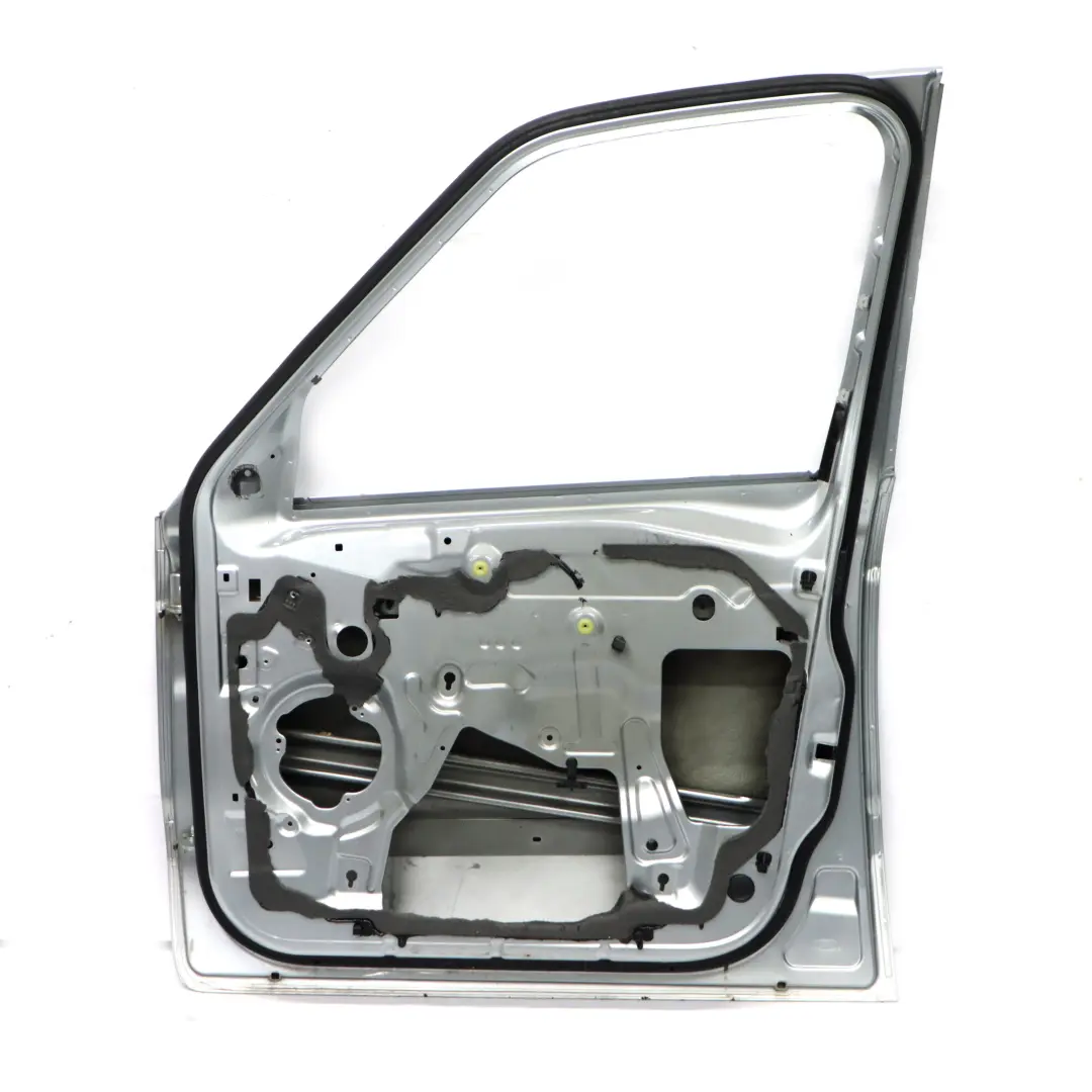 Puerta Delantera Derecha Cubrepuerta Shell Moondust Silver - ZJ para Ford S-Max con número de pieza 1572631 Ford S-Max Puerta Delantera Derecha Cubrepuerta Shell Moondust Silver - ZJ - SKU 1572631-MDS - Número de pieza 1572631