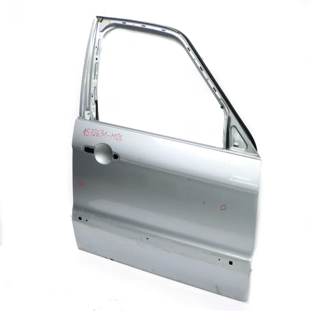 Puerta Delantera Derecha Cubrepuerta Shell Moondust Silver - ZJ para Ford S-Max con número de pieza 1572631 Ford S-Max Puerta Delantera Derecha Cubrepuerta Shell Moondust Silver - ZJ - SKU 1572631-MDS - Número de pieza 1572631