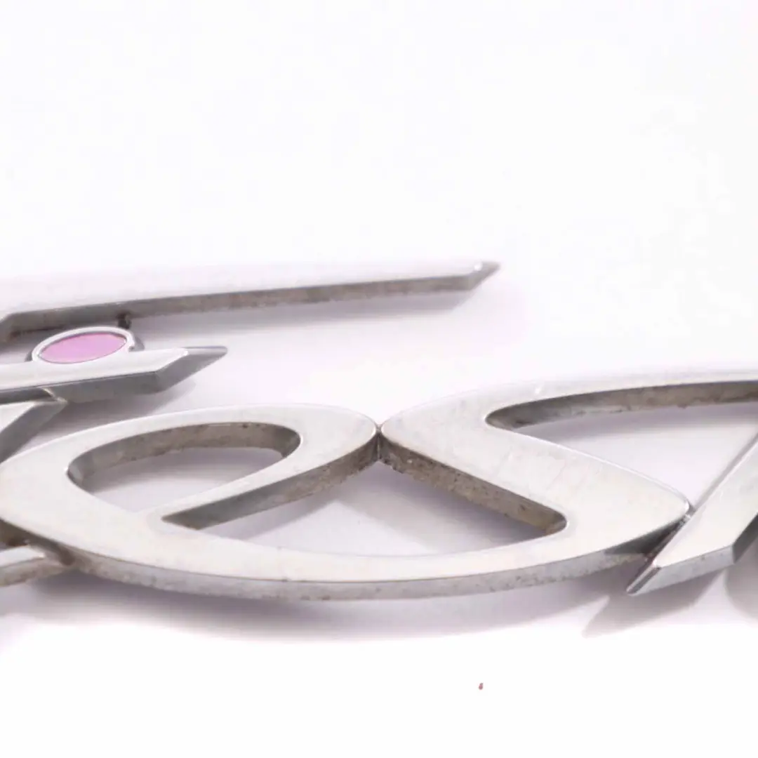 Ford Fiesta MK7 Emblème de coffre arrière Badge de hayon - SKU 1580683 - Numéro de pièce 1580683