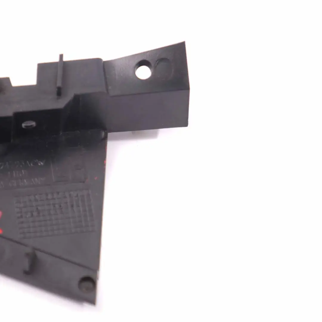 Panel ventana cuarto puerta Moldura trasera izquierda para Ford Fiesta MK7 con número de pieza 1619518 Ford Fiesta MK7 Panel ventana cuarto puerta Moldura trasera izquierda - SKU 1619518 - Número de pieza 1619518