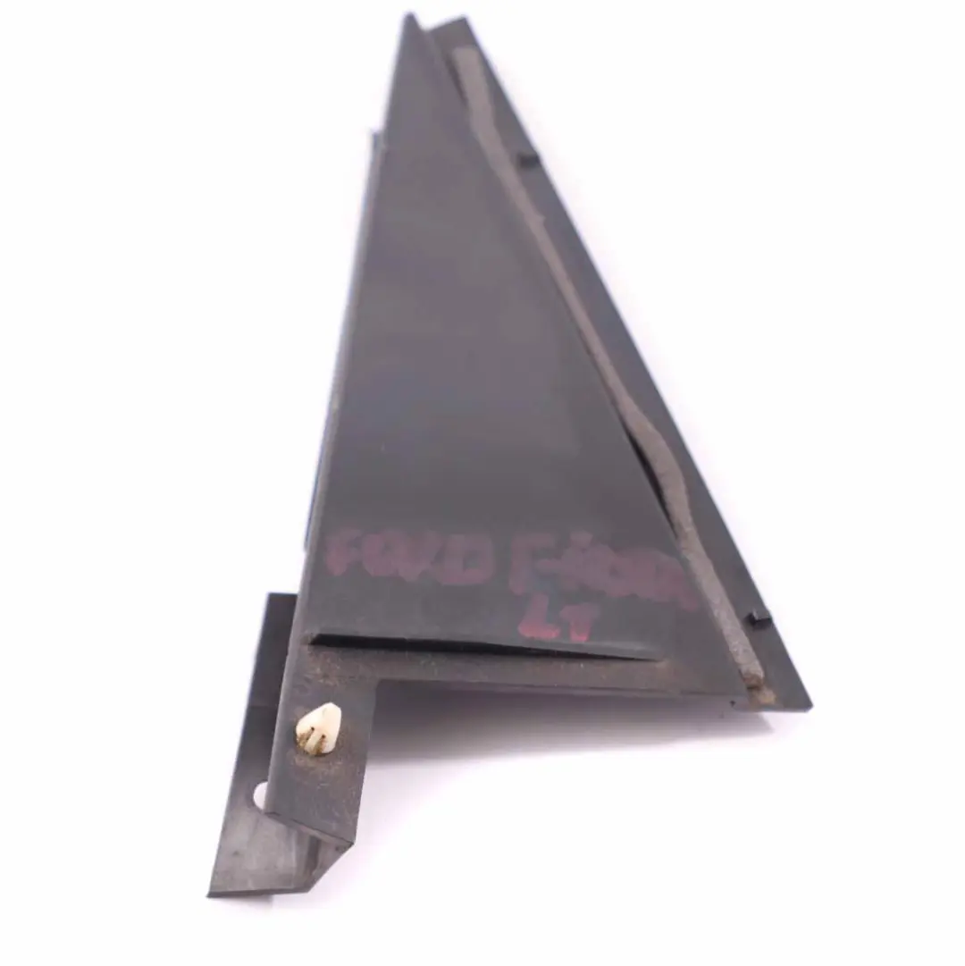 Viertel Fensterscheibe Tür verkleidung hinten links für Ford Fiesta MK7 mit Teilenummer 1619518 Ford Fiesta MK7 Viertel Fensterscheibe Tür verkleidung hinten links - SKU 1619518 - Teilenummer 1619518