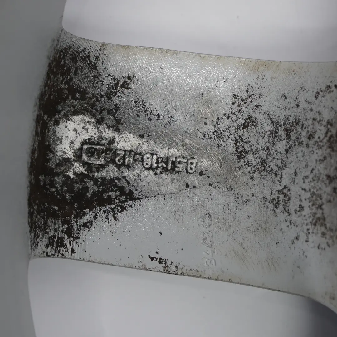 Mitsubishi Shogun Pajero Silver Alloy Wheel Rim 18" ET:46 8.5J - SKU 16388546Z2-3 - Part number 16388546Z2