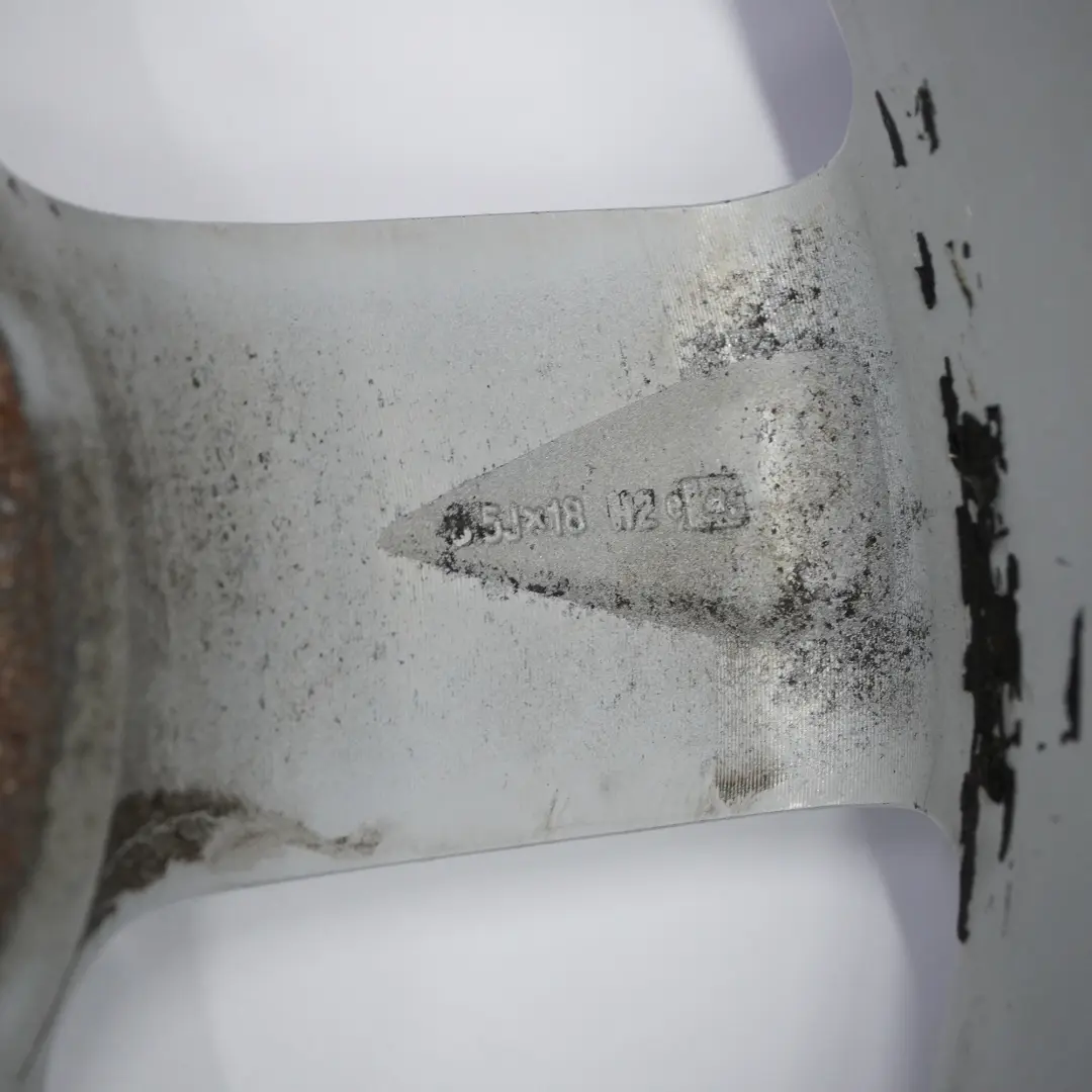 Silber Leicht metall felge 18" ET:46 8.5J für Mitsubishi Shogun Pajero mit Teilenummer 16388546Z2 Mitsubishi Shogun Pajero Silber Leicht metall felge 18" ET:46 8.5J - SKU 16388546Z2 - Teilenummer 16388546Z2