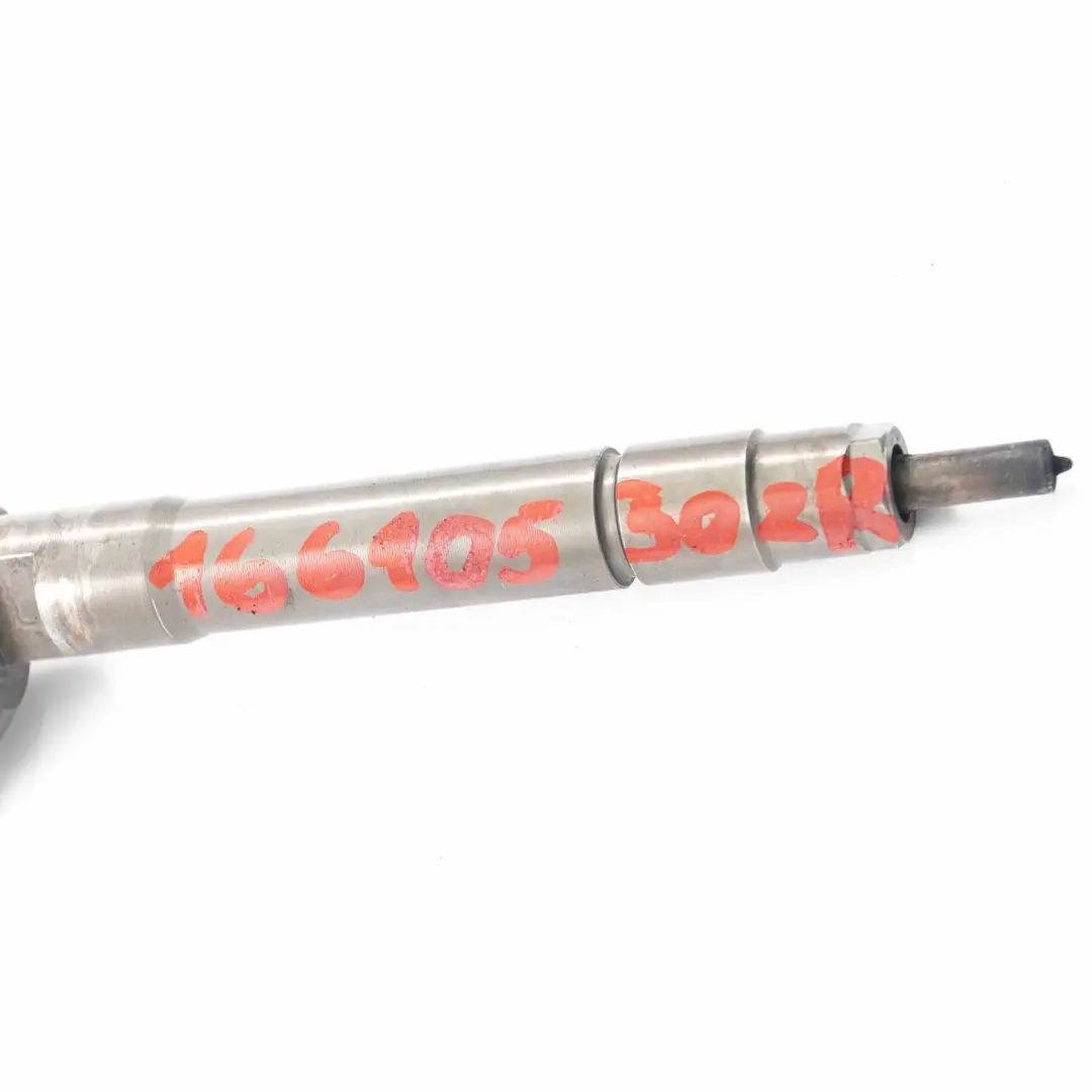 Injector H8201055367 to Renault Trafic 3 Vauxhall Vivaro B 1.6 DCI Diesel Fuel with Part number 166105302R Renault Trafic 3 Vauxhall Vivaro B 1.6 DCI Diesel Fuel Injector H8201055367 - SKU 166105302R - Part number 166105302R